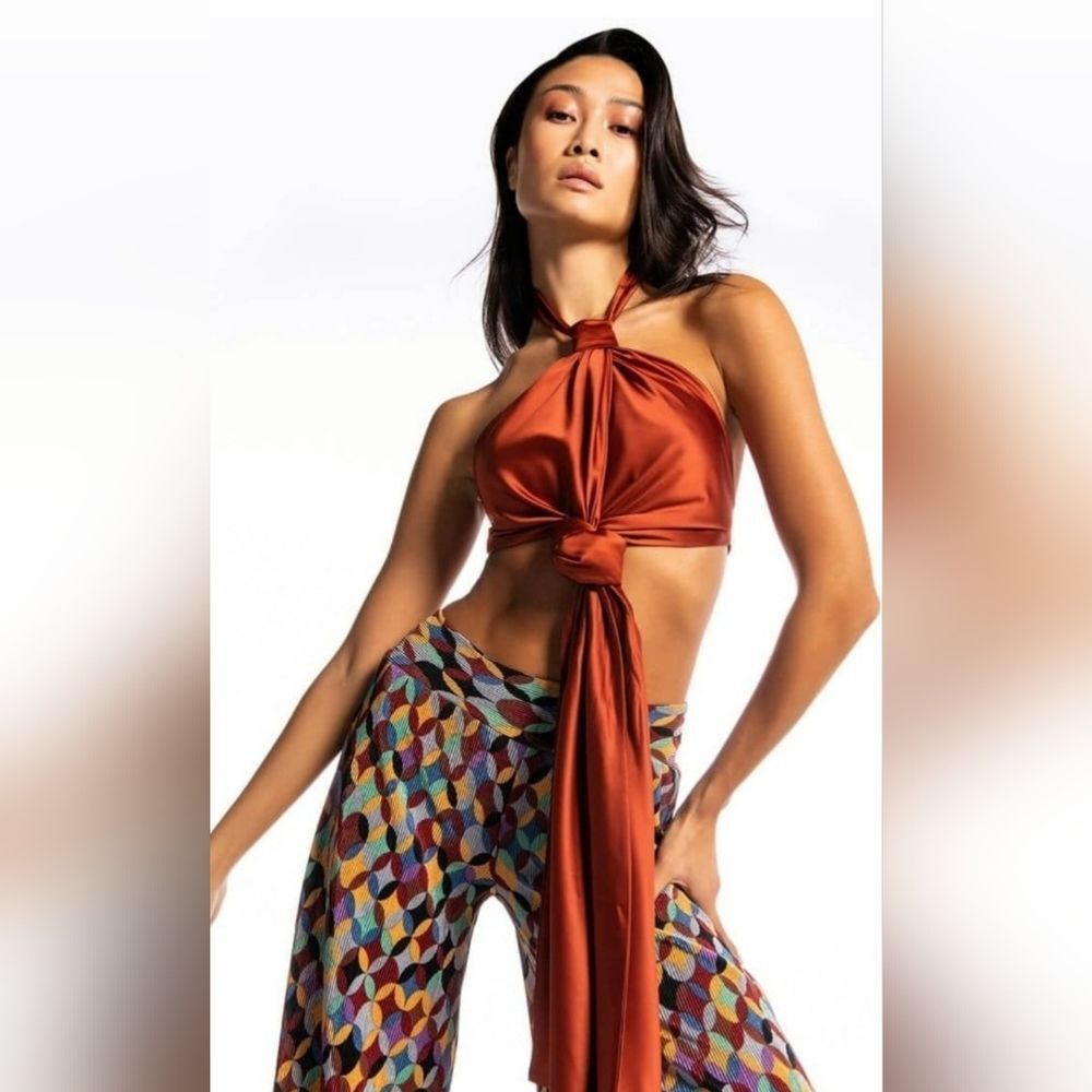 New Sleeveless Satin Halter Blouse Size L/XL